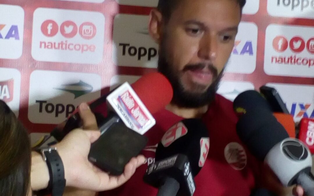 NÁUTICO VOLTA A VENCER APÓS QUATRO DERROTAS