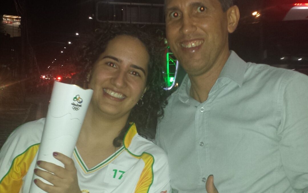 BLOG REGISTRA PASSAGEM DA TOCHA PELO RECIFE