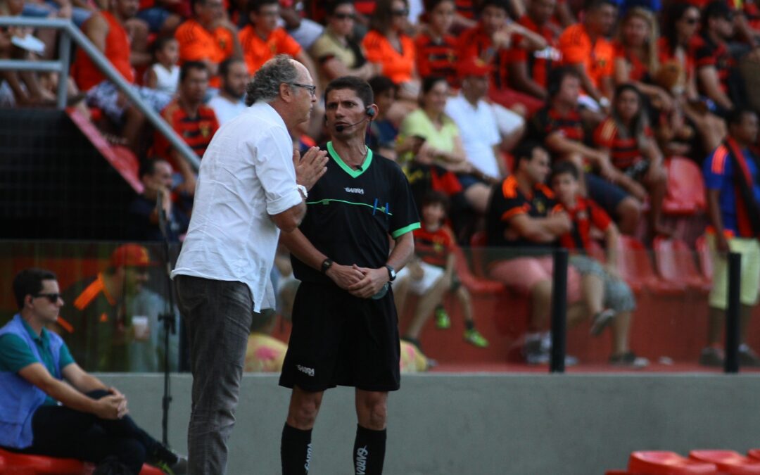 FALCÃO NÃO É MAIS O TÉCNICO DO SPORT