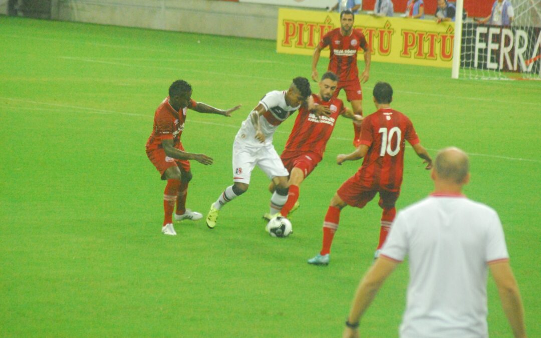 NÁUTICO VENCE SANTA CRUZ NO PRIMEIRO CLÁSSICO DO ANO