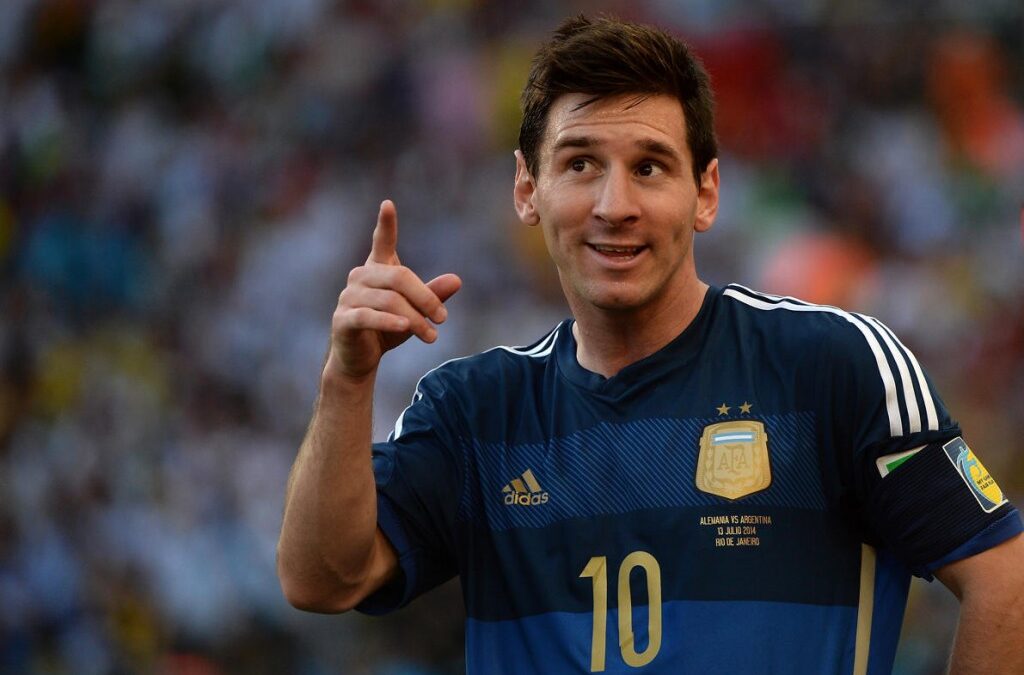 MESSI É ELEITO O MELHOR JOGADOR DA COPA