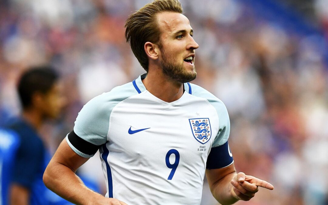 COM GOL NOS ACRÉSCIMOS INGLATERRA ESTÁ NA COPA