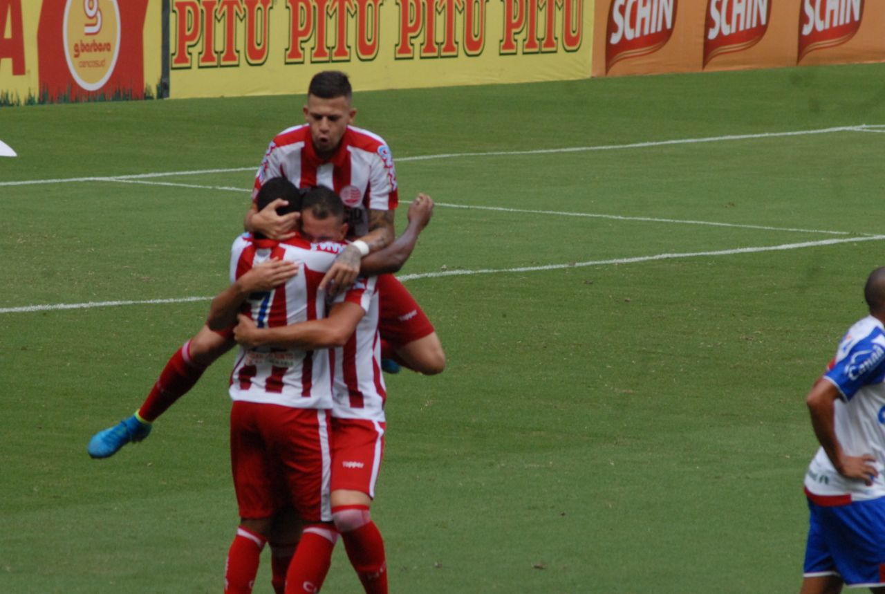 NÁUTICO VENCE BAHIA E SEGUE VIVO NA COPA DO NORDESTE