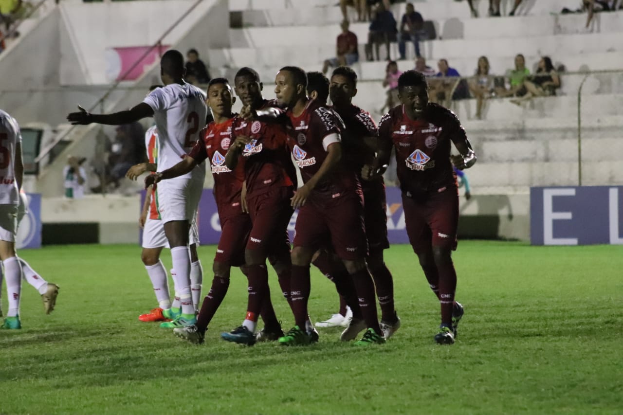 EMPATE COM SALGUEIRO ENCERRA CICLO DE CINCO VITÓRIAS SEGUIDAS DO NÁUTICO NA SÉRIE C