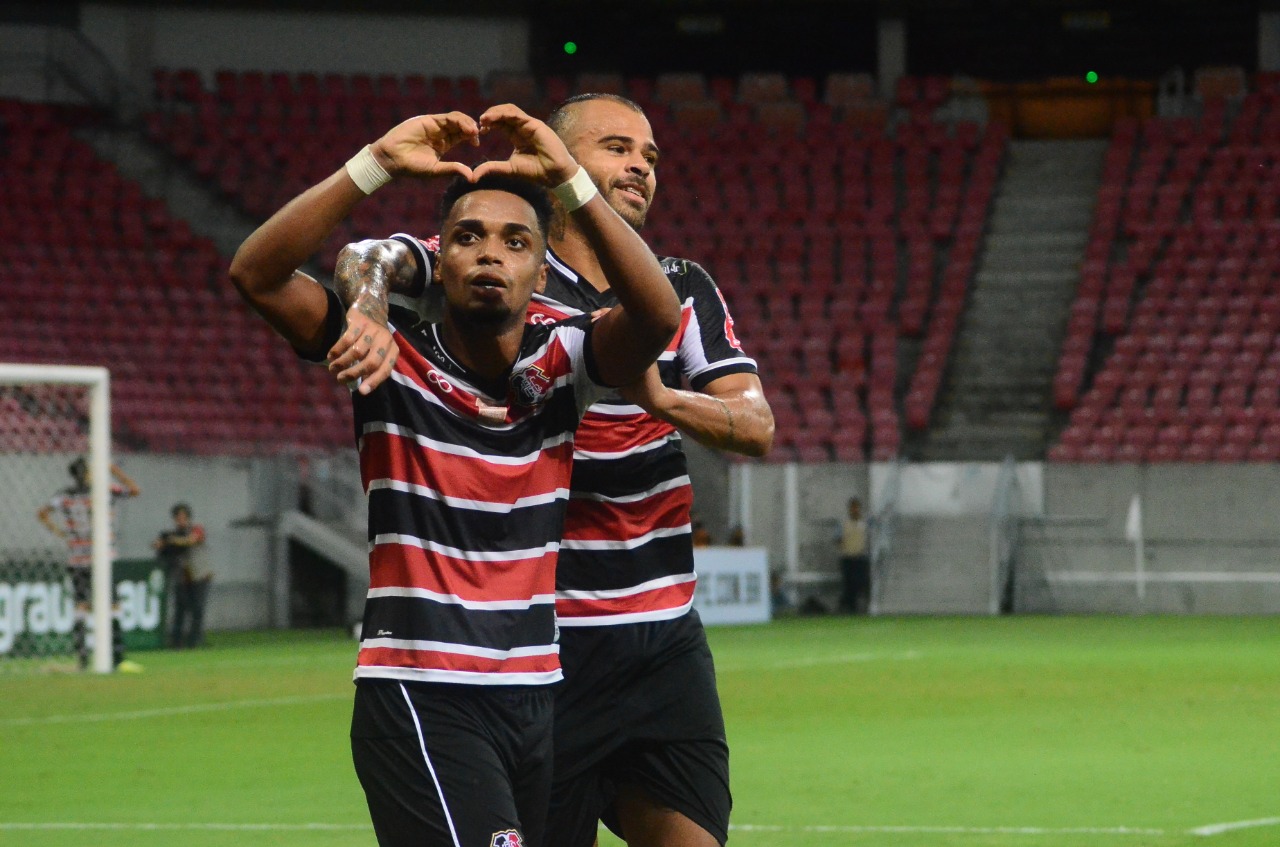 SEM DIFICULDADES SANTA CRUZ GOLEIA AFOGADOS NA ARENA PERNAMBUCO