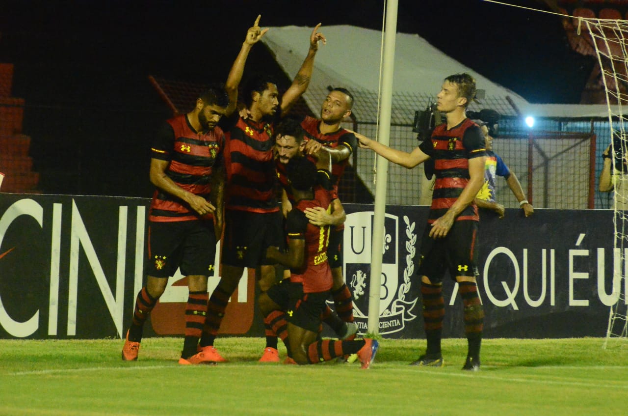 SPORT GOLEIA SALGUEIRO NA ILHA DO RETIRO E DORME NA LIDERANÇA DO PERNAMBUCANO