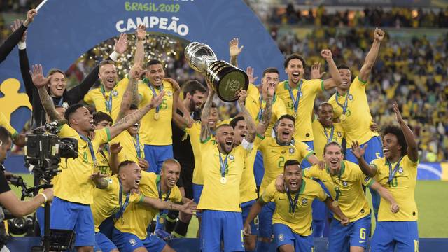 É CAMPEÃO! BRASIL CONQUISTA A COPA AMÉRICA PELA NOVA VEZ